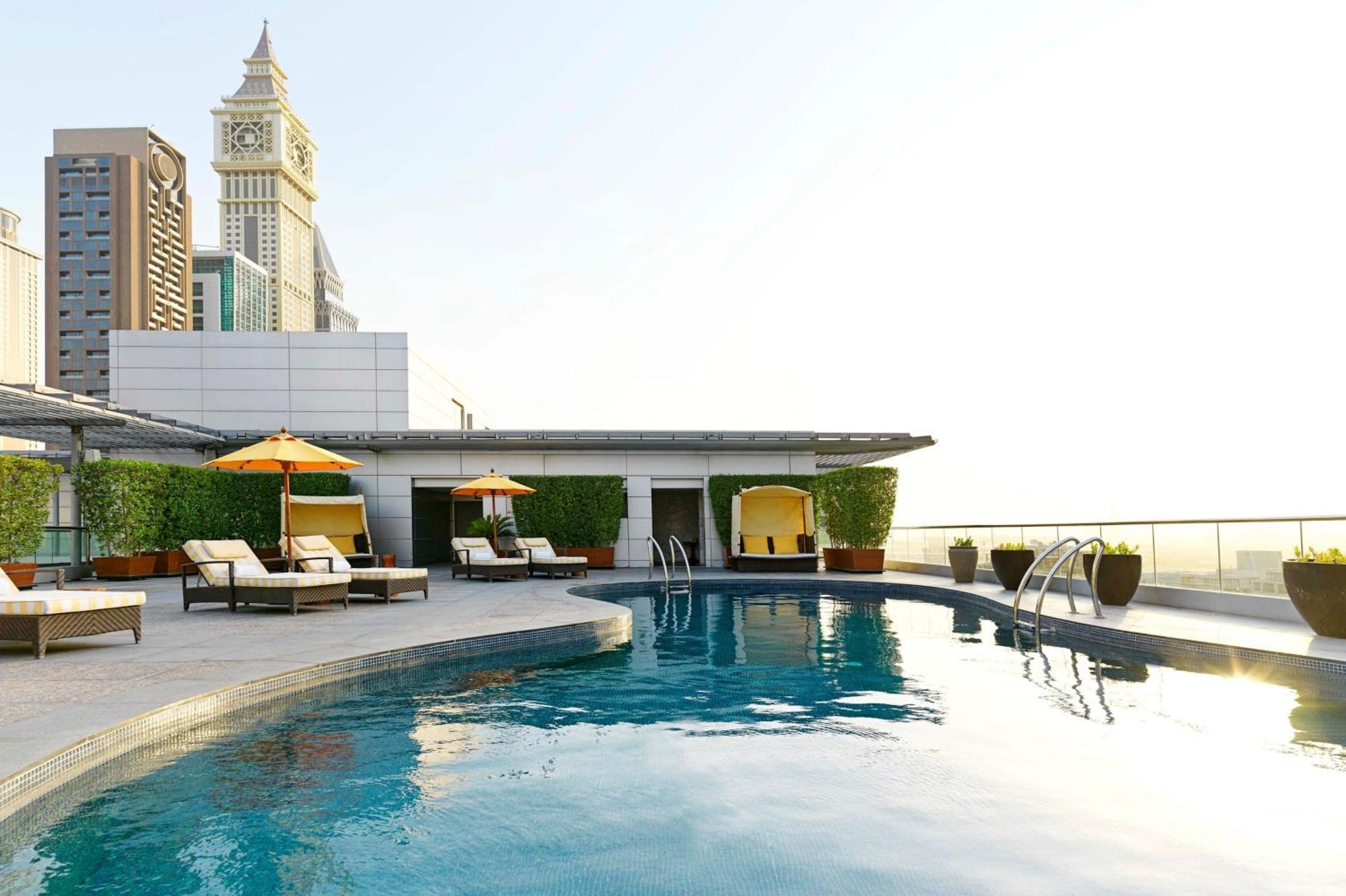 Ritz Carlton Difc Downtown Dubai Hotel Exterior photo